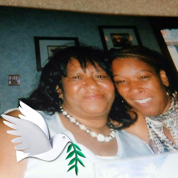 Meet your Posher, Alisa - Picture 1 of 1